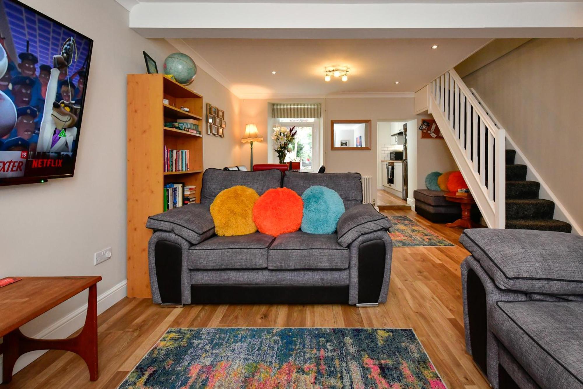 Free Parking - Heart Of The City - Superb Townhouse & Garden - Peaceful Area But Only 5Min Walk To Beach, Shops, Bars, Arena, Marina, Parks Swansea Zewnętrze zdjęcie