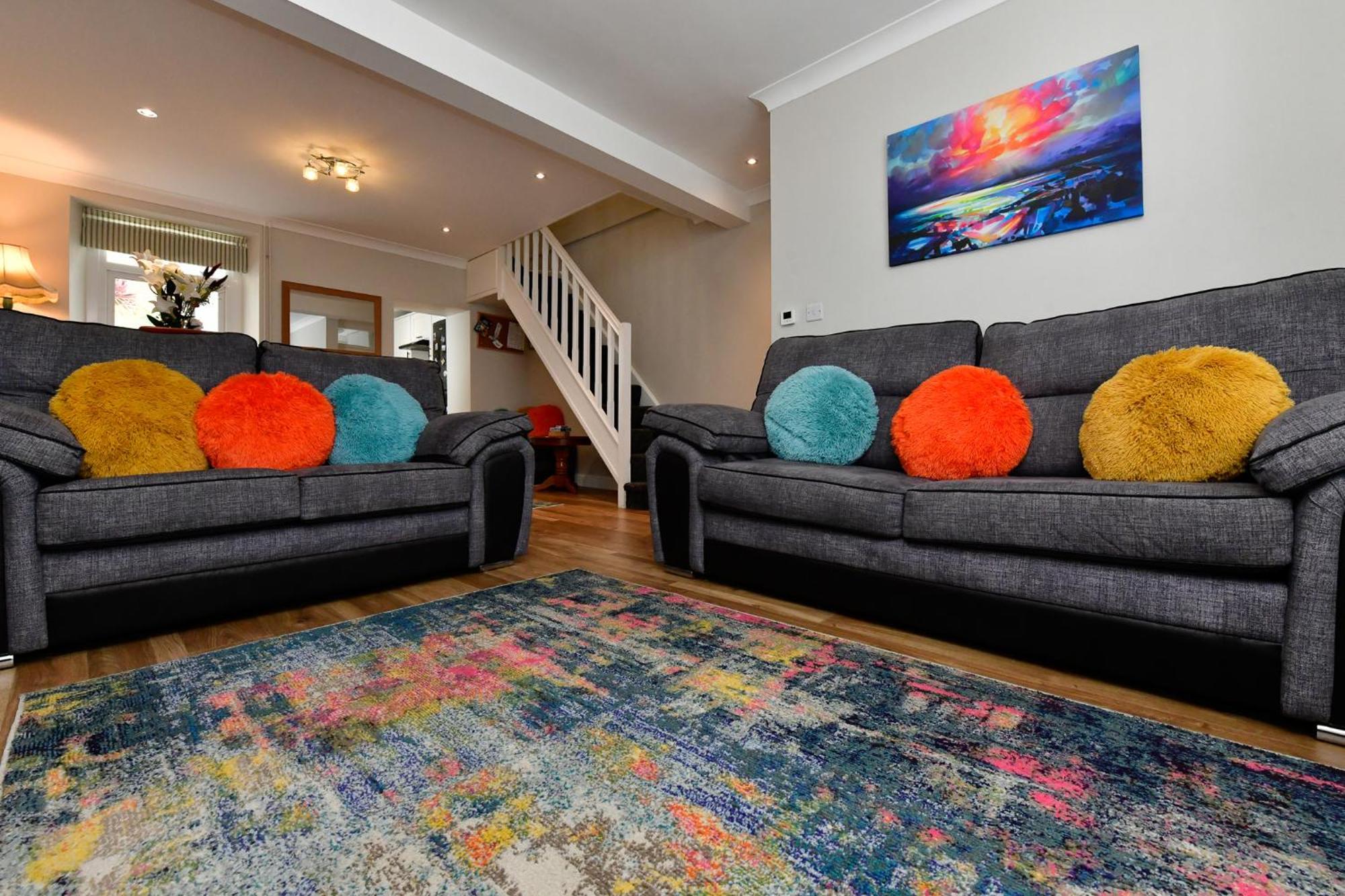 Free Parking - Heart Of The City - Superb Townhouse & Garden - Peaceful Area But Only 5Min Walk To Beach, Shops, Bars, Arena, Marina, Parks Swansea Zewnętrze zdjęcie