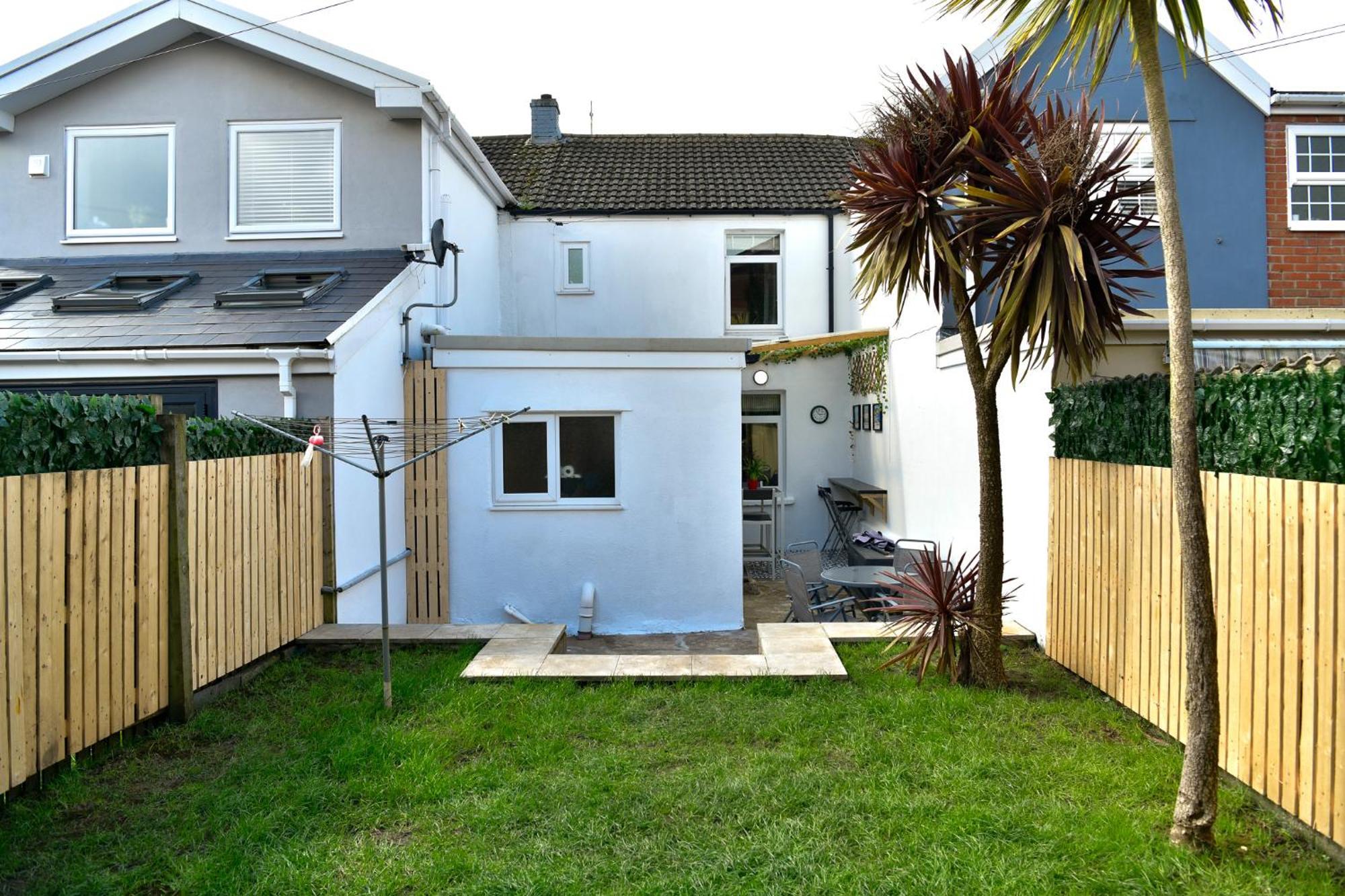 Free Parking - Heart Of The City - Superb Townhouse & Garden - Peaceful Area But Only 5Min Walk To Beach, Shops, Bars, Arena, Marina, Parks Swansea Zewnętrze zdjęcie